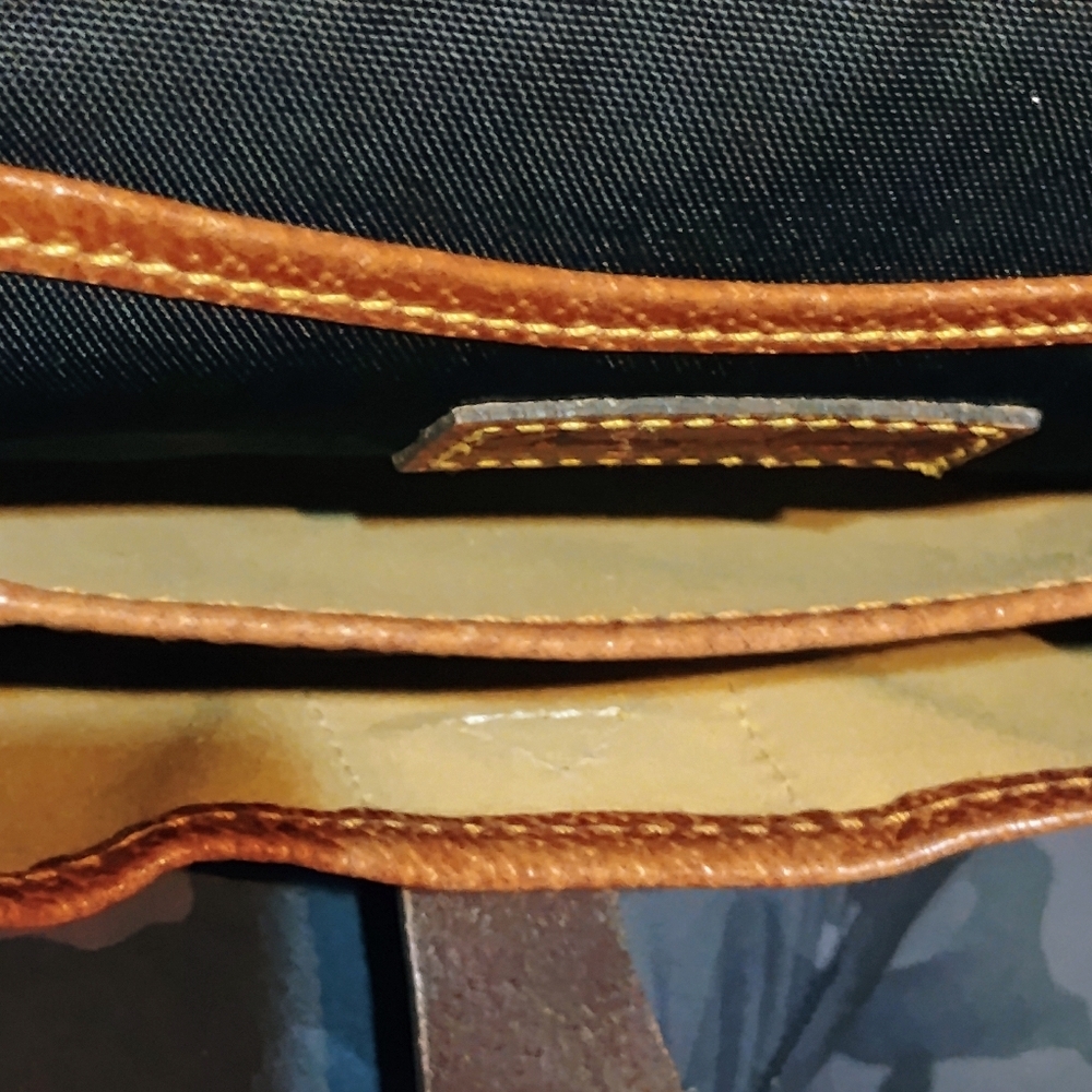 Dooney and Bourke Crossbody Alto Saddle Bag Canvas Leather Black Brown Purse - Picture 11 of 12
